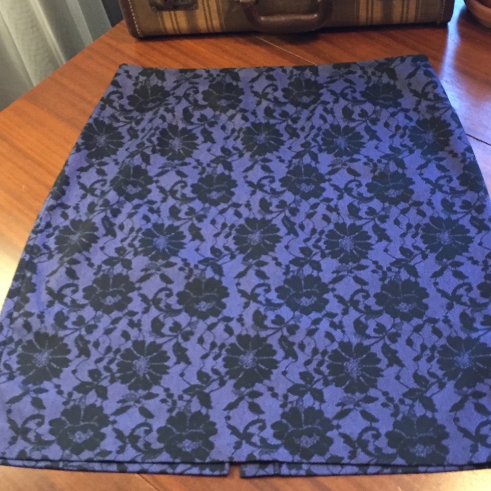 Purple & black Express Stretch Skirt - size 13/14